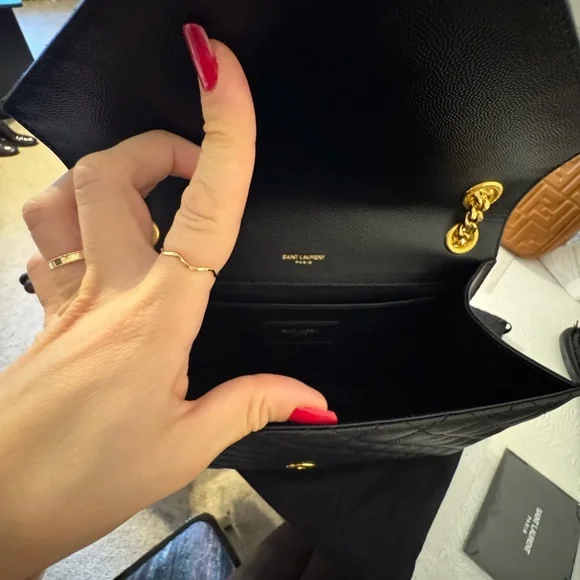 Yves Saint Laurent Paris Caviar leather Envelope bag - Picture 14 of 16